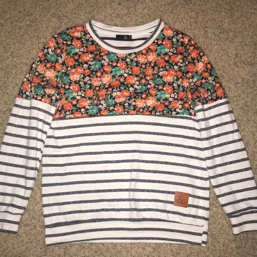 Multi pattern sweatshirt
